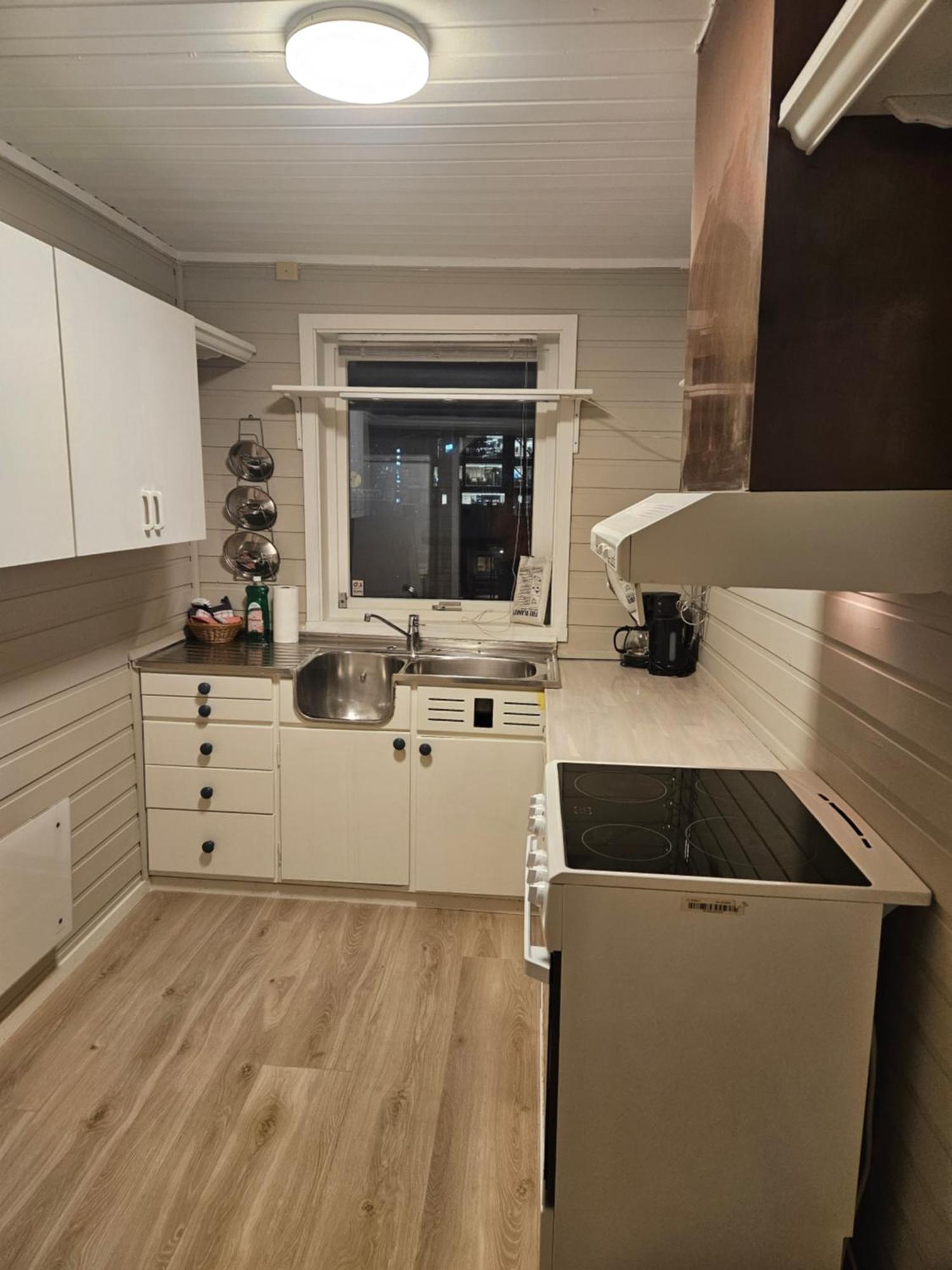 Enter Backpack Apartments ทรอมโซ ภายนอก รูปภาพ